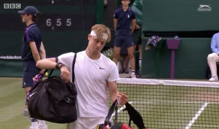 Denis Shapovalov aperçu en train de pleurer alors que la défaite de Novak Djokovic à Wimbledon le laisse en larmes