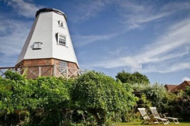 Dormez à l'intérieur d'un moulin du XIXe siècle utilisé comme point de vue de l'artilleur de la Seconde Guerre mondiale dans le Kent