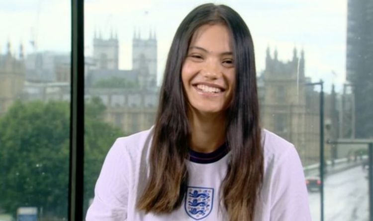 Emma Raducanu fait une prédiction entre l'Angleterre et le Danemark pour l'Euro 2020 après la sortie de Wimbledon