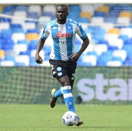 Everton "soumet l'ouverture de l'offre de transfert de Kalidou Koulibaly" après la demande de Rafa Benitez