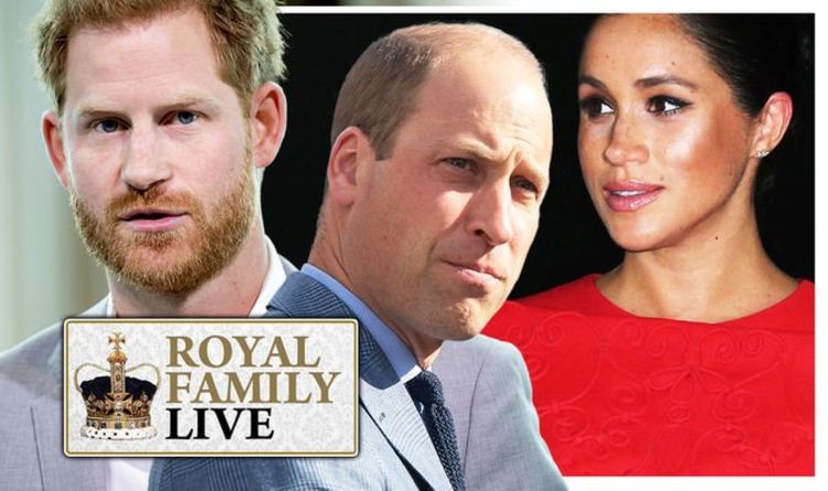 Famille royale EN DIRECT: les fans de Meghan Markle se retournent furieusement contre le prince William – une rangée de racisme éclate