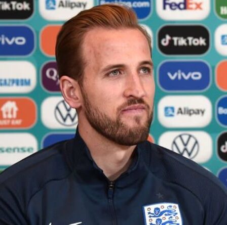 Harry Kane répond au brutal Kasper Schmeichel It's Coming Home England creuse "Il a raison"