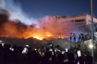 Incendie en Irak: au moins 50 morts alors qu'un incendie ravage le service de Covid à l'hôpital