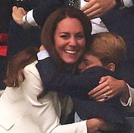 "Je suis en train de fondre": les fans se déchaînent pour un moment adorable entre Kate Middleton et Prince George