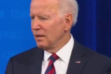 Joe Biden fait l'éloge du dictateur chinois Xi Jinping dans une étrange approbation publique "C'est un gars brillant"