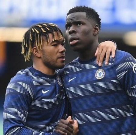 Jose Mourinho se bat contre l'ancien club de Tottenham pour la star de Chelsea "qui devrait partir"