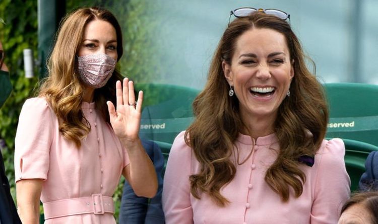 Kate Middleton étourdit dans une robe midi rose à 695 £ et des chaussures à 30 £ à Wimbledon avec son père Michael