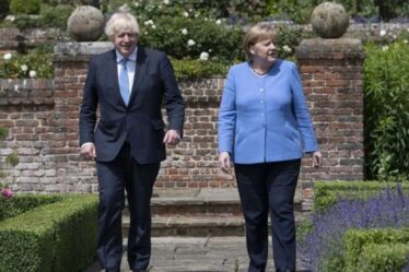 Katya Adler de la BBC prévient que Merkel "nerveuse" risque de menacer l'unité de l'UE en se rapprochant du Royaume-Uni