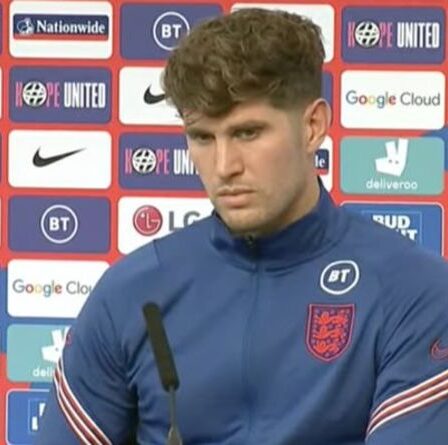 L'Anglais John Stones riposte à la presse italienne alors que les tensions augmentent pour la finale de l'Euro 2020