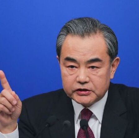 La Chine dans une attaque fulgurante contre les États-Unis pour son «échec» afghan alors qu'elle se rapproche des talibans