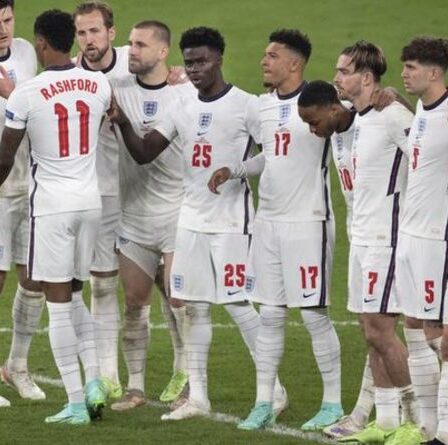 La Coupe du monde d'Angleterre "morte dans l'eau" alors que l'UEFA soutiendra probablement l'Espagne ou le Portugal après l'Euro