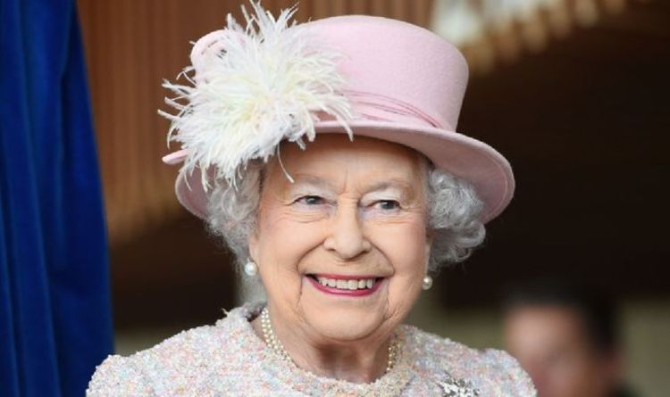 La commode de la reine se sent "fier" de Sa Majesté - "Je veux juste qu'elle soit belle dedans"