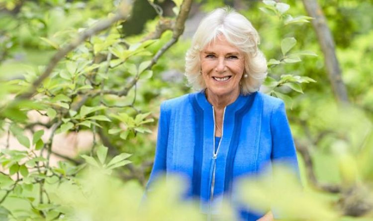La « jardinière passionnée » Camilla partage l'influence de sa mère pour nourrir ses doigts verts