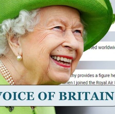 « La meilleure chose de Queen à propos de notre pays ! » Les Britanniques furieux contre les panneaux d'affichage anti-monarchie autour du Royaume-Uni