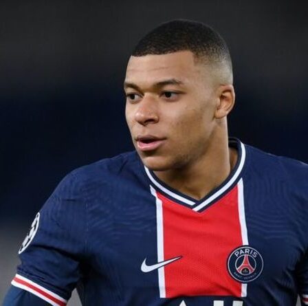 La position de Kylian Mbappe sur la sortie du PSG alors que le plan de transfert de Paul Pogba émerge