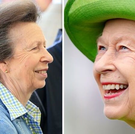 La reine Elizabeth II reconnaît le dévouement de la princesse Anne à Firm avec un hommage public