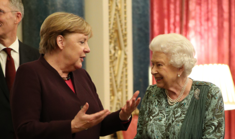 La reine fait "l'histoire" lors de sa rencontre avec Merkel lors de sa dernière visite au Royaume-Uni en tant que chancelière