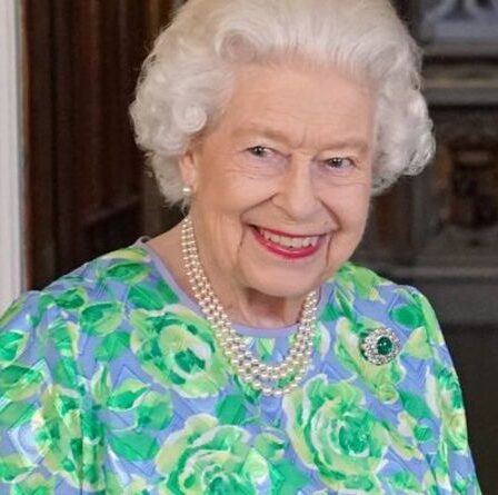 La reine offre un « rare aperçu en gros plan » du « sanctuaire intérieur » alors que le face-à-face « privé » est publié