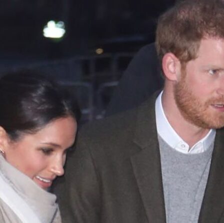 La reine peut dépouiller Harry et Meghan des titres dans la «déclaration de guerre» – mais il y a un hic