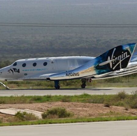 Lancement de Virgin Galactic : Richard Branson devient astronaute à 70 ans "L'expérience d'une vie"
