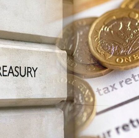 Le Trésor britannique annonce une refonte majeure de la fiscalité des travailleurs indépendants alors que des « milliers d'erreurs » sont découvertes