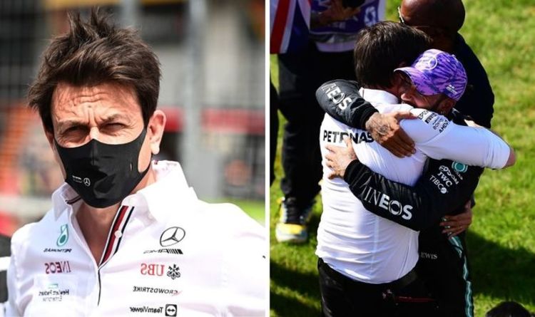 Le chef de Mercedes, Toto Wolff, donne une réponse directe à Red Bull après l'incident de Lewis Hamilton