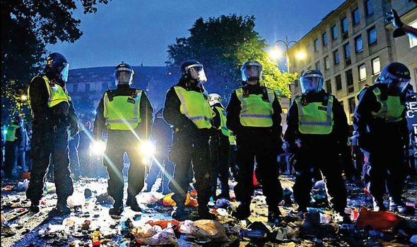 La police contrôle les conséquences de l'Euro 2020