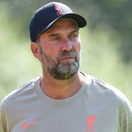 Le patron de Liverpool, Jurgen Klopp, a déclaré qu'il devait renforcer deux domaines avec de nouvelles recrues