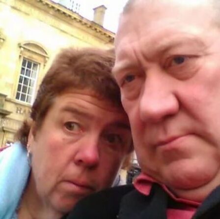 Le personnel de Wetherspoon demande à une femme atteinte de la maladie de Parkinson de partir après avoir pensé qu'elle était ivre