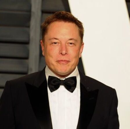 Le poème cryptique d'Elon Musk sur "ceux qui attaquent l'espace" provoque une réaction des milliardaires