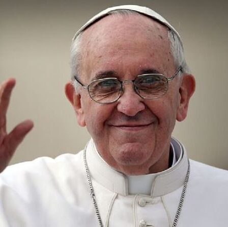 Le point sur la santé du pape François : le pontife argentin devrait passer une semaine à l'hôpital