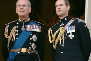 Le prince Edward a été soutenu par le prince Philip après avoir quitté les Marines - "Décision courageuse"