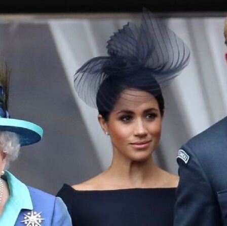 Le prince Harry a laissé les courtisans « en colère » contre les mémoires alors que les craintes grandissent face à l'impact sur la reine