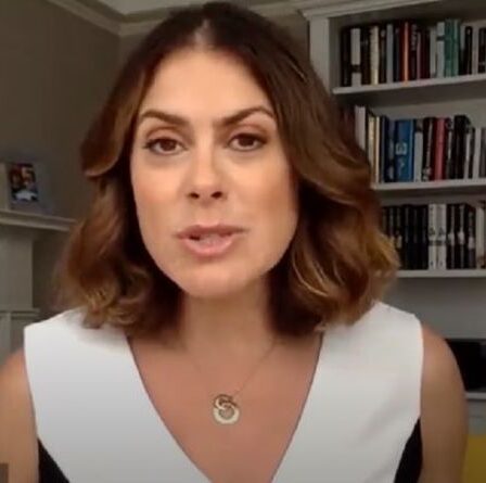 Le prince Harry contraint à un accord de livre après la perte des avantages royaux: "Il s'agit de gagner de l'argent"