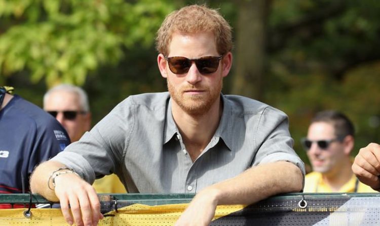 Le prince Harry se retrouve "à l'extérieur" alors que la famille royale trouve "impossible de lui faire confiance"