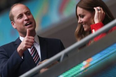 Le prince William a demandé à un adorable garçon de 7 ans s'il pouvait avoir le billet de Kate pour la finale de l'Euro