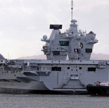 Le violent avertissement de Pékin à « bi*ch Britain » alors que le HMS Queen Elizabeth entre en mer de Chine méridionale