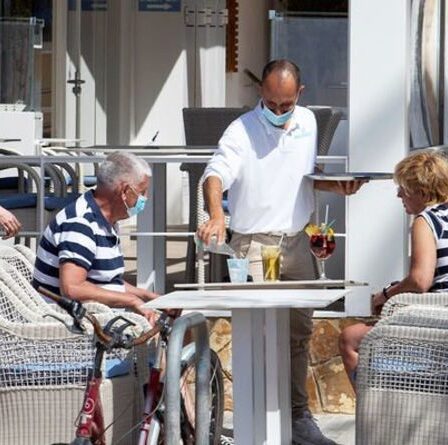 Les Britanniques en visite aux Baléares verront des restrictions plus strictes aujourd'hui, y compris une limite d'alcool