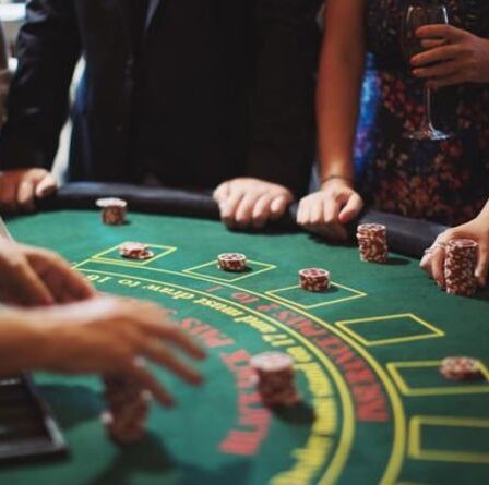 Les Britanniques qui jouent ou mentent sur leurs finances risquent de ruiner leur cote de crédit