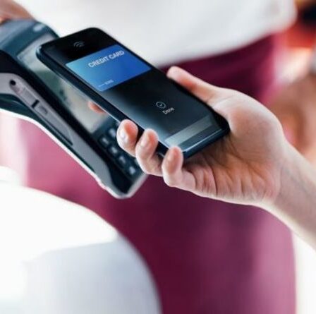 Les banques ont mis en garde contre l'échec d'envoyer des historiques de transactions à 150 000 anciens titulaires de compte