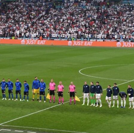Les fans anglais huent l'hymne italien lors de la finale de l'Euro 2020 alors que les appels de Southgate et Lineker sont ignorés