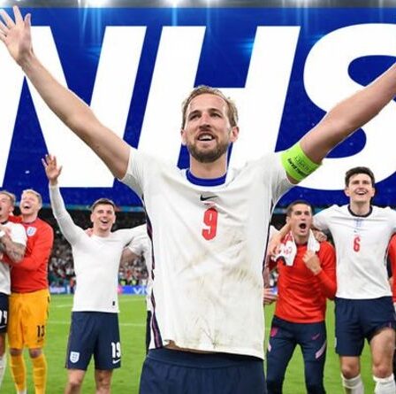Les joueurs anglais remettront jusqu'à 9,5 millions de livres sterling aux héros du NHS dans un geste incroyable après la finale italienne