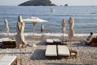 Les plages du Monténégro sont prêtes pour les vacanciers britanniques: le PM accueille les vacanciers cet été