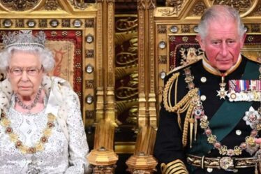 Les remarques «électriques» de la reine montrent que l'influence de Charles grandit alors qu'il se prépare à devenir roi