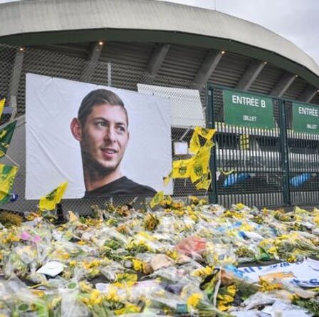 L'horreur de la famille Emiliano Sala en tant que "soeur dans un état critique après avoir tenté de se suicider"