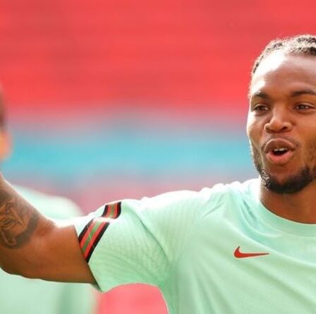 Liverpool « a cinq noms sur la liste des remplaçants de Wijnaldum », dont Renato Sanches