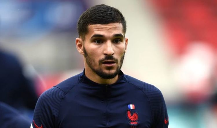 Liverpool envisage le transfert de Houssem Aouar mais le problème de Nabil Fekir pourrait empêcher l'accord avec Lyon