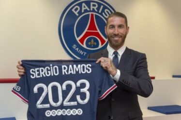 L'option de transfert de Man Utd disparaît alors que Sergio Ramos signe un accord de deux ans avec le PSG