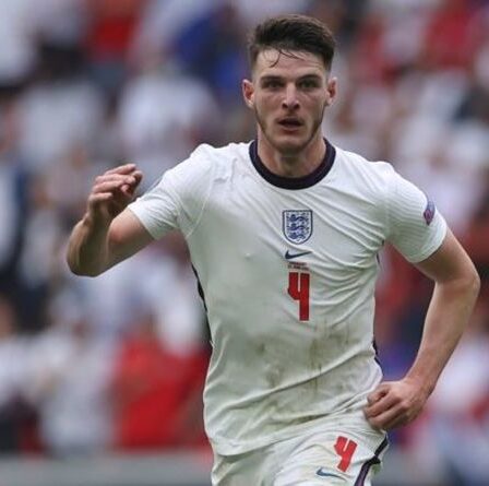 Man Utd a deux obstacles bloquant le transfert de Declan Rice malgré un intérêt clair