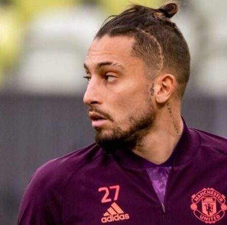 Man Utd informe la Roma de sa décision finale après la proposition de transfert surprise d'Alex Telles